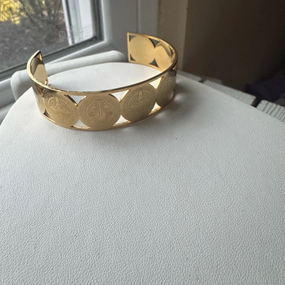 Chic Gold Coin Cuff Bracelet - Picture 7 of 14